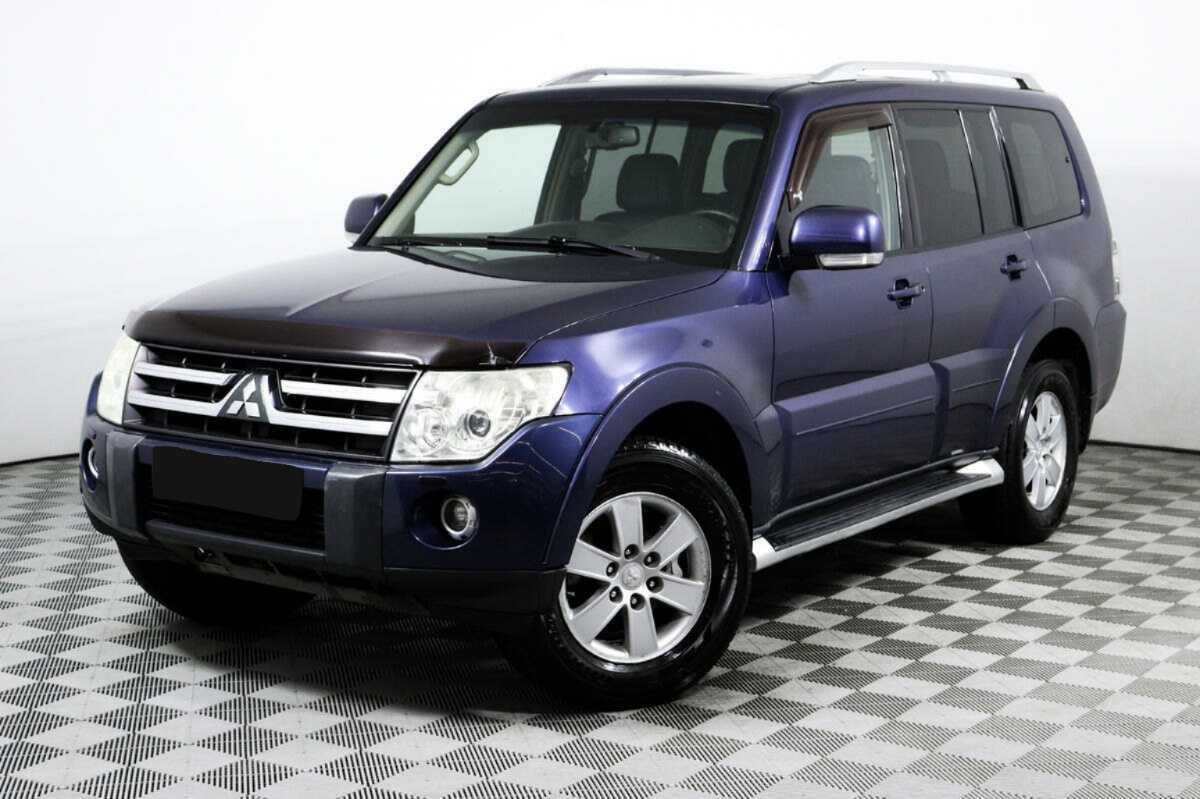 Купить Mitsubishi Pajero с пробегом. Посмотреть фото