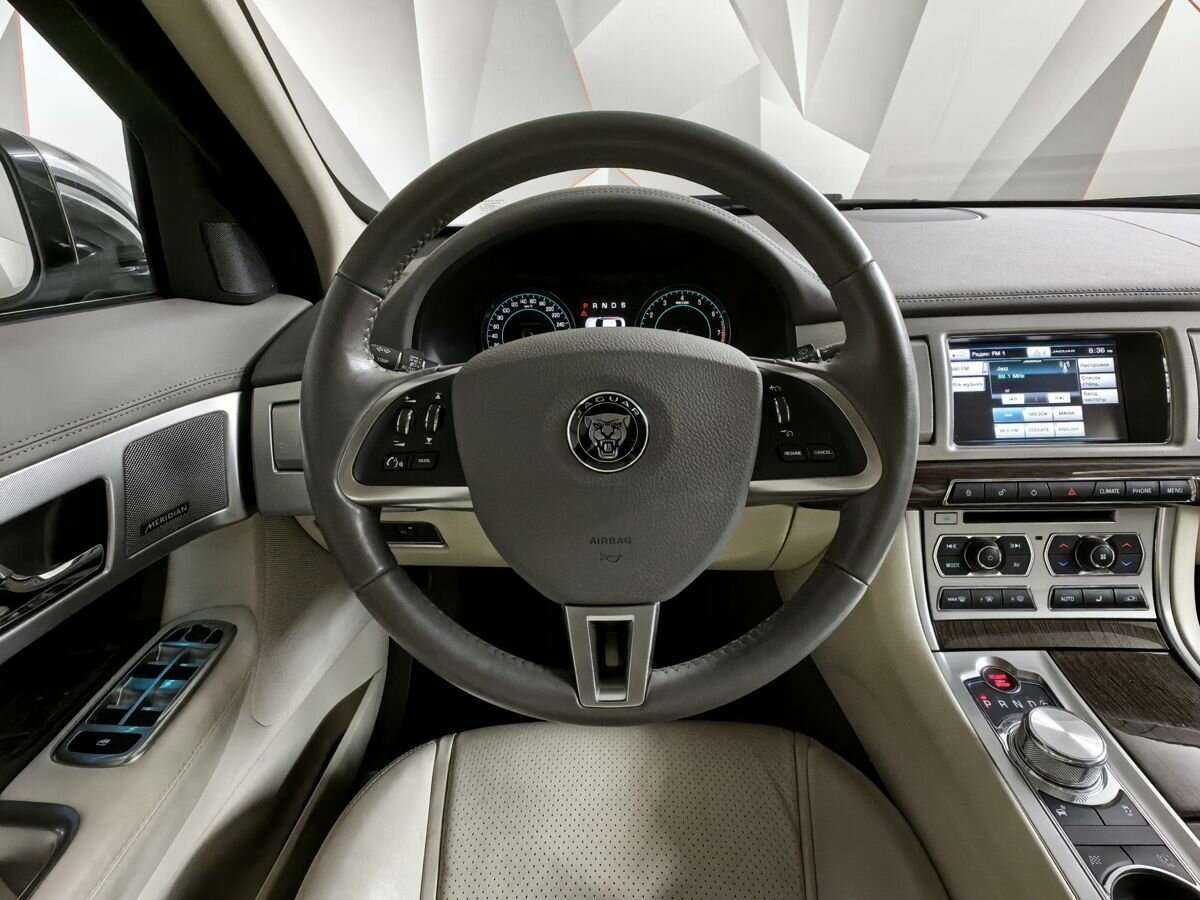 Купить Jaguar XF с пробегом. Фото: #14