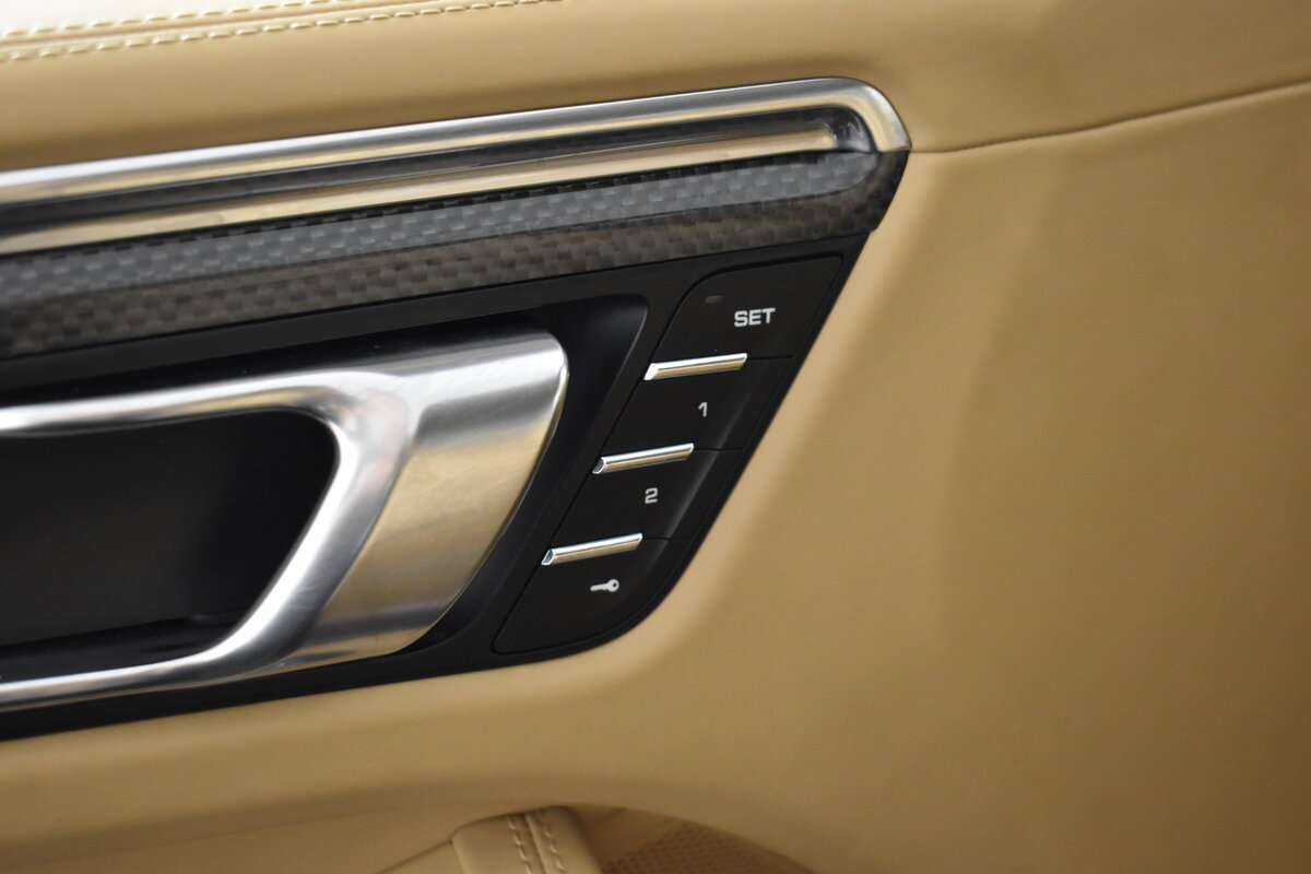Купить Porsche Macan с пробегом. Фото: #15