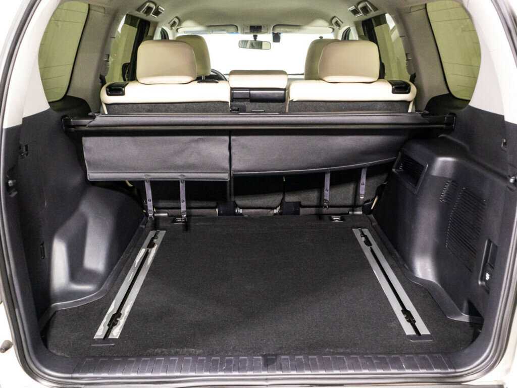 Купить Toyota Land Cruiser Prado с пробегом. Фото: #12
