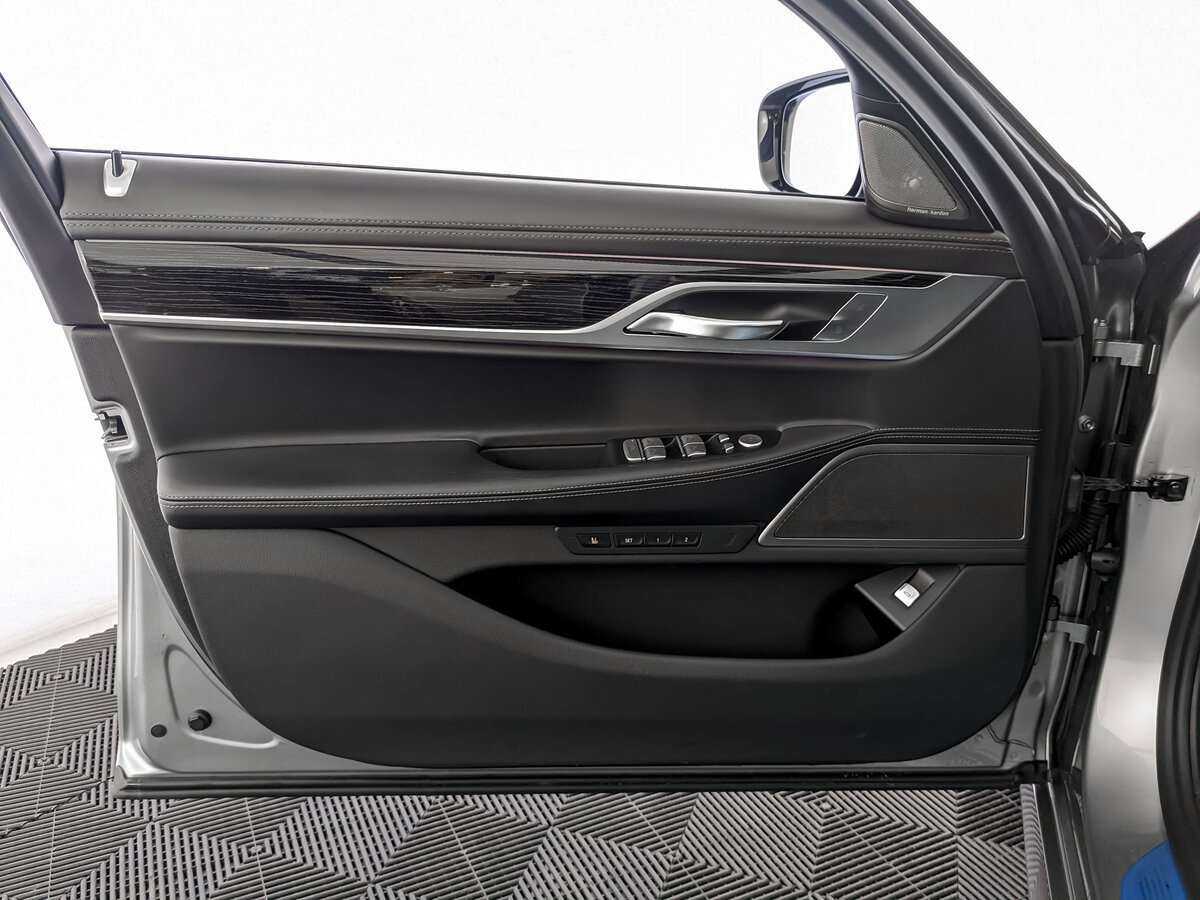 Купить BMW 7 серии с пробегом. Фото: #13