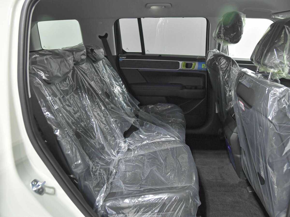 Купить Hyundai Santa Fe с пробегом. Фото: #17