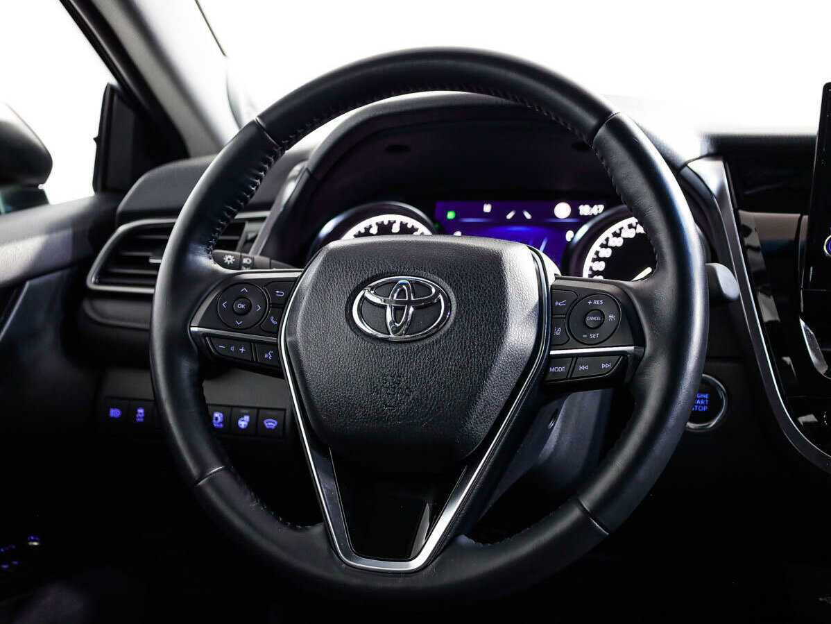 Купить Toyota Camry с пробегом. Фото: #22