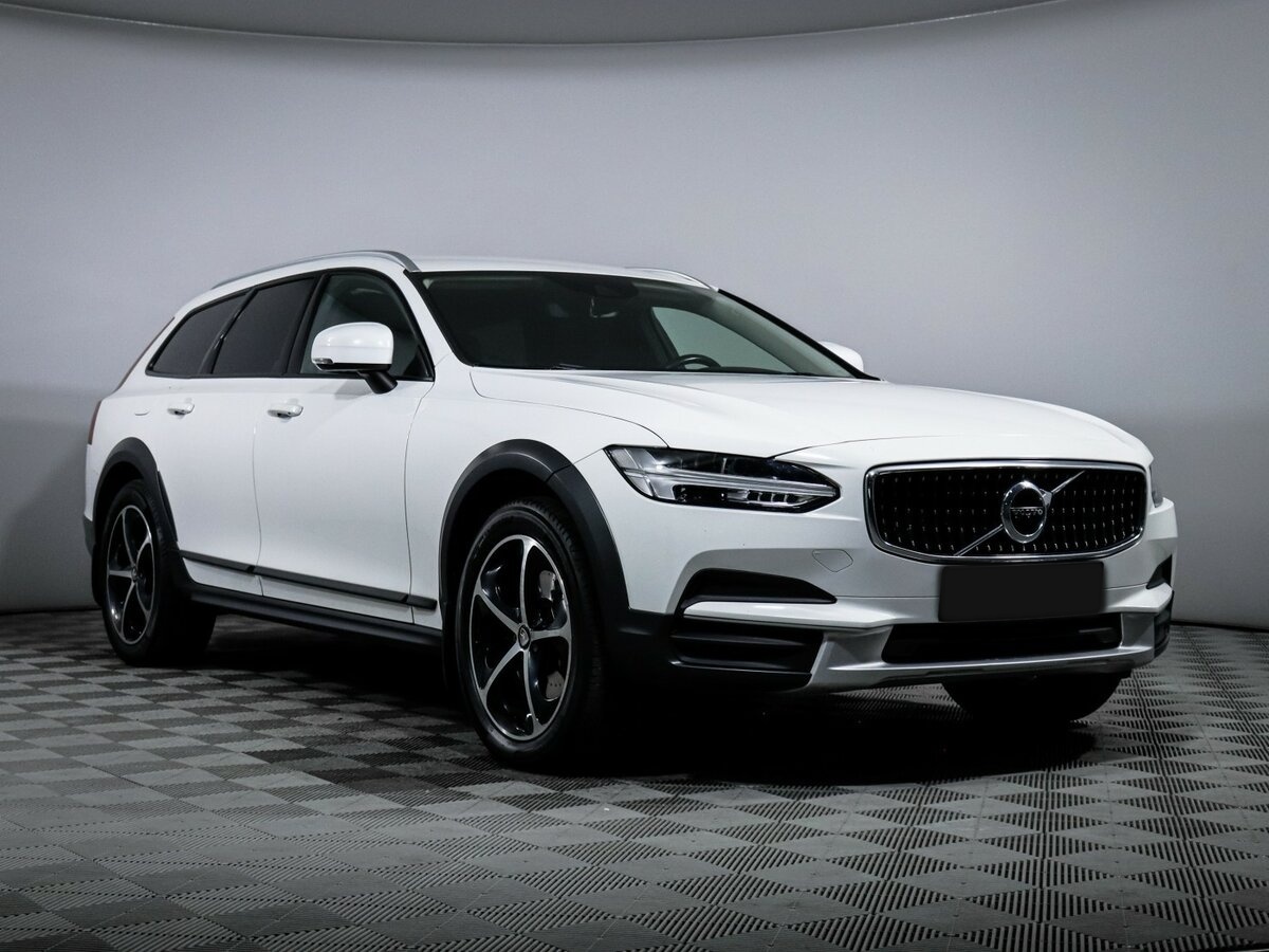 Купить Volvo V90 Cross Country с пробегом. Фото: #2