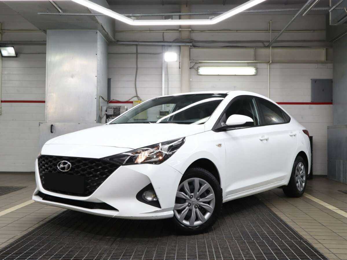 Купить Hyundai Solaris с пробегом. Посмотреть фото