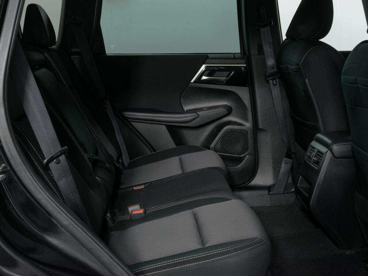 Купить Mitsubishi Outlander с пробегом. Фото: #11