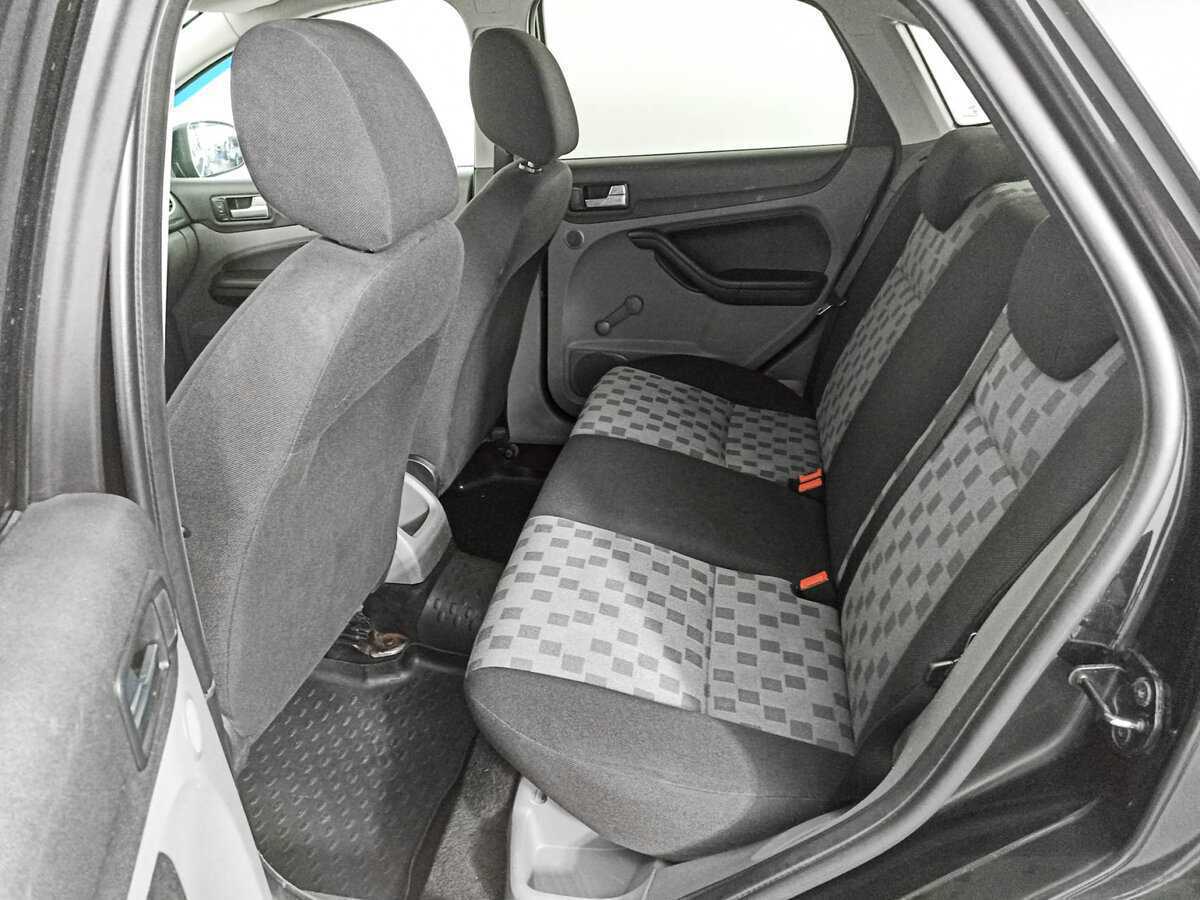 Купить Ford Focus с пробегом. Фото: #9