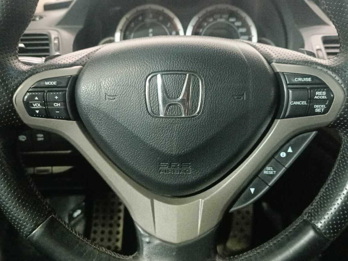 Купить Honda Accord с пробегом. Фото: #12