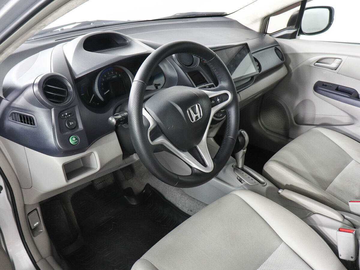 Купить Honda Insight с пробегом. Фото: #8