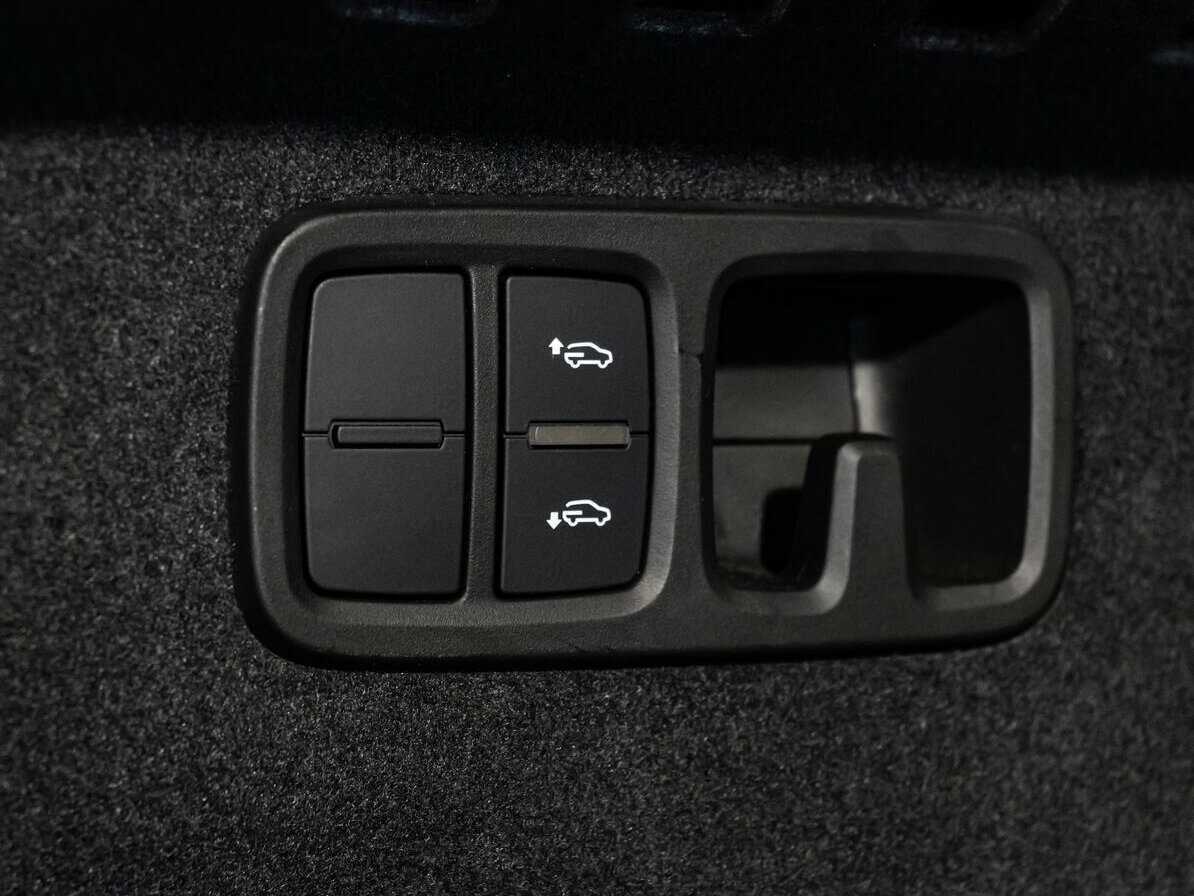 Купить Audi Q8 с пробегом. Фото: #28