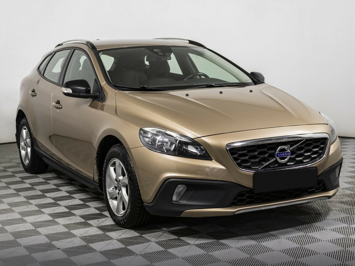 Купить Volvo V40 Cross Country с пробегом. Фото: #2