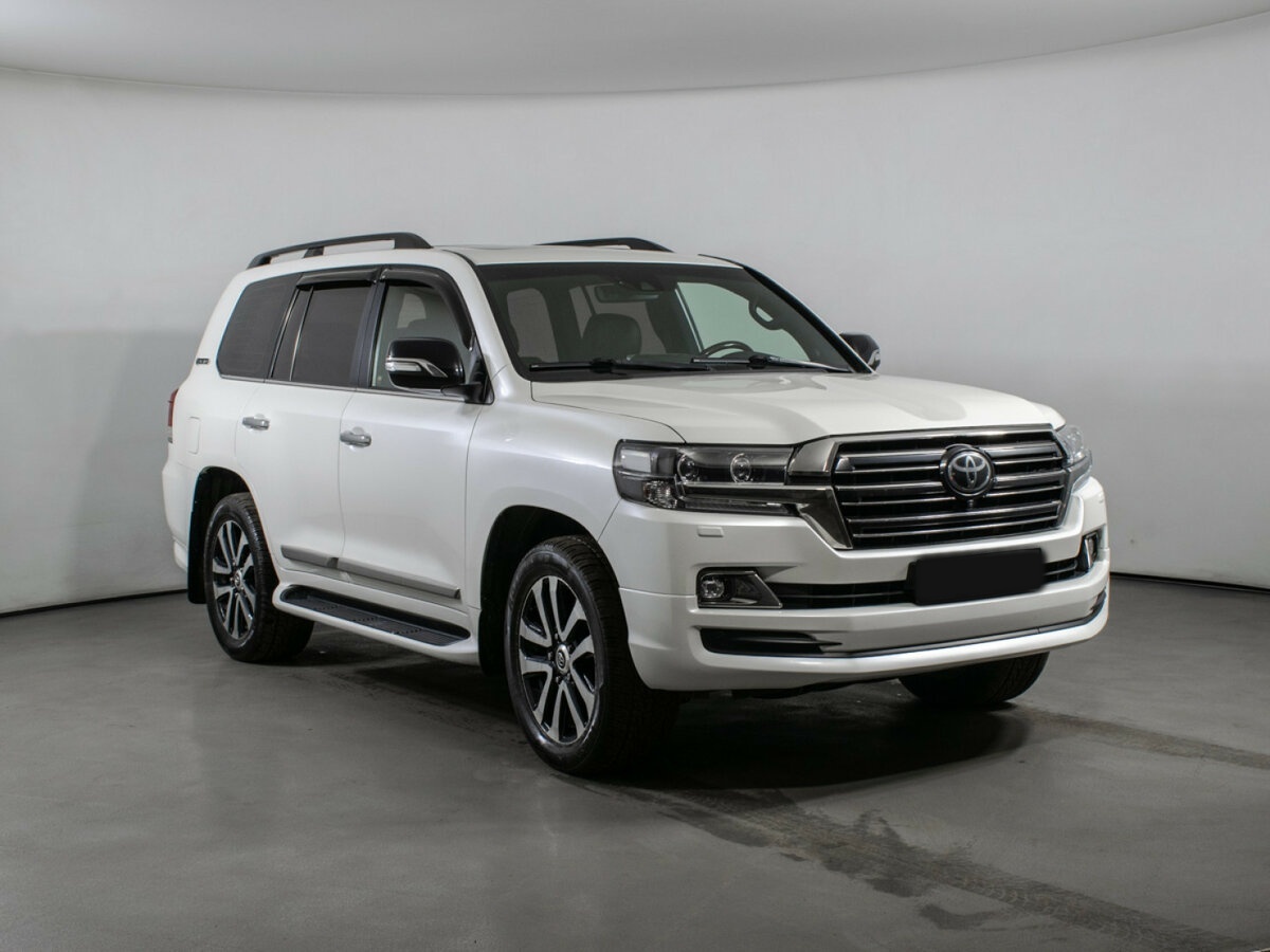 Купить Toyota Land Cruiser с пробегом. Фото: #2