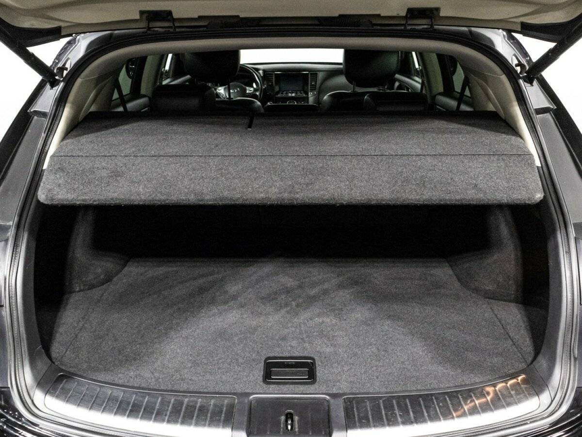 Купить Infiniti QX70 с пробегом. Фото: #14
