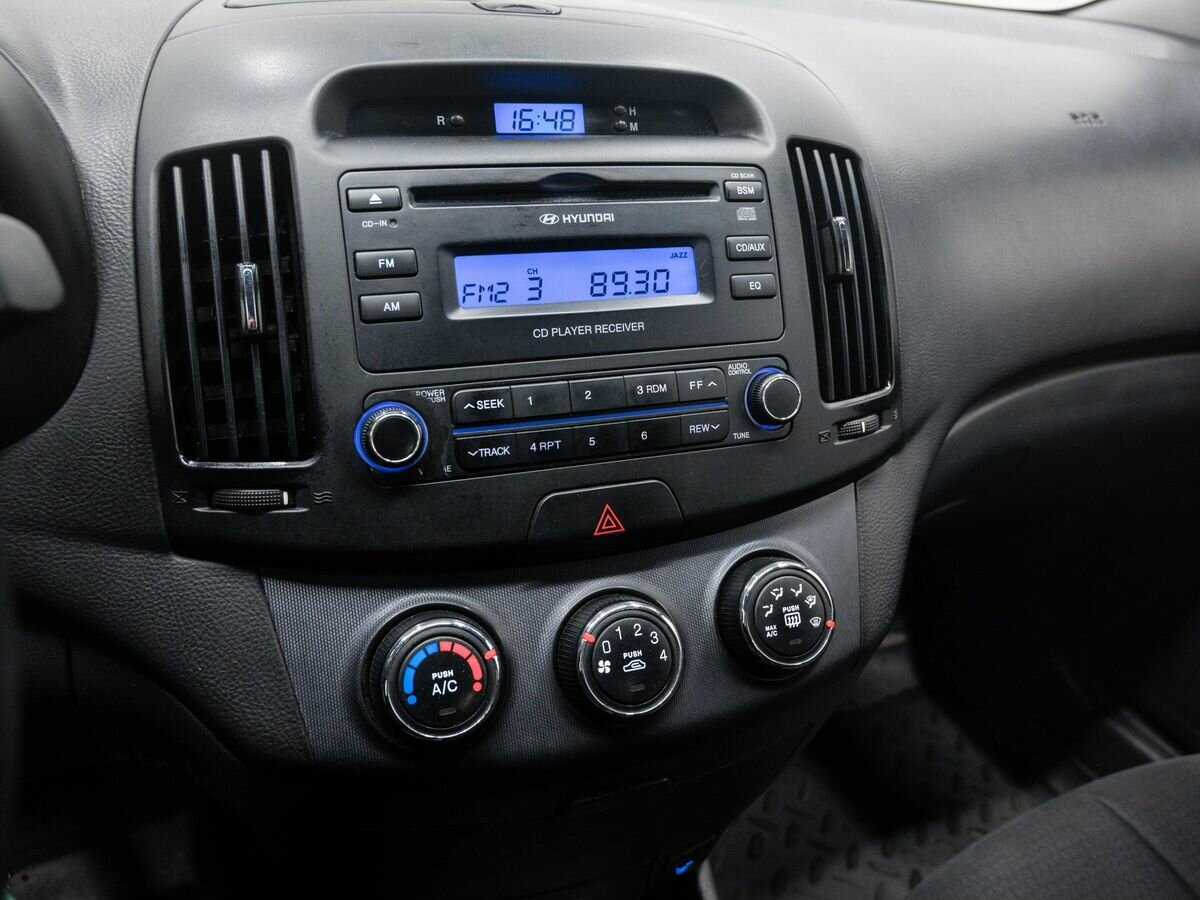 Купить Hyundai Elantra с пробегом. Фото: #18