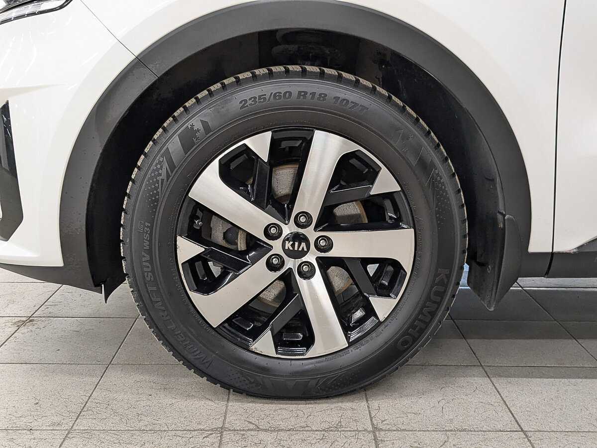 Купить Kia Sorento с пробегом. Фото: #11