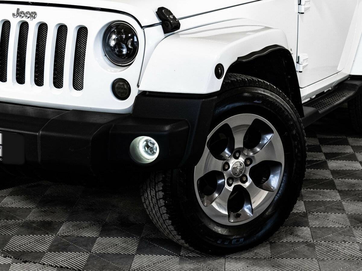 Купить Jeep Wrangler с пробегом. Фото: #1