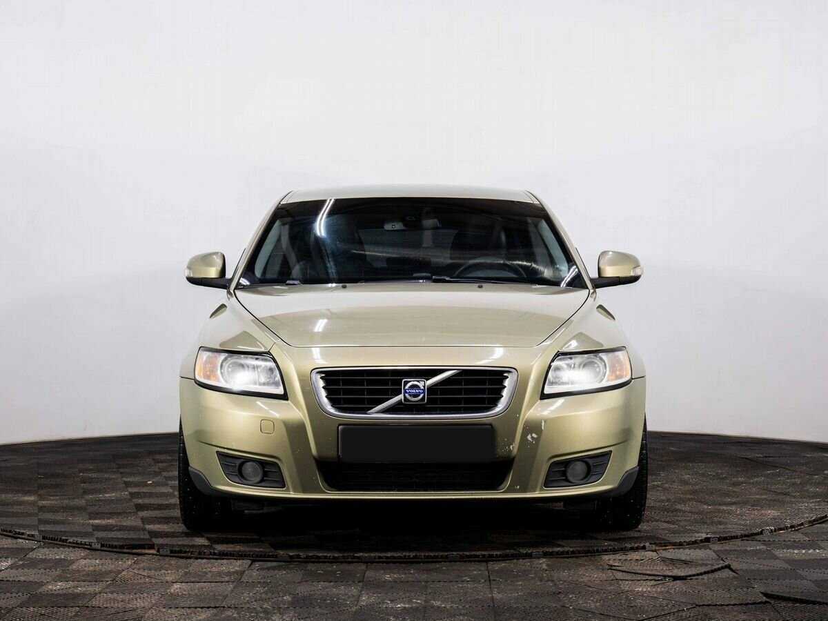 Купить Volvo V50 с пробегом. Фото: #1