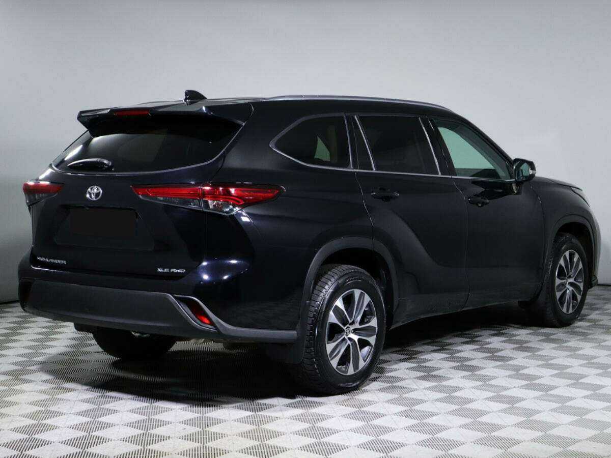 Купить Toyota Highlander с пробегом. Фото: #4