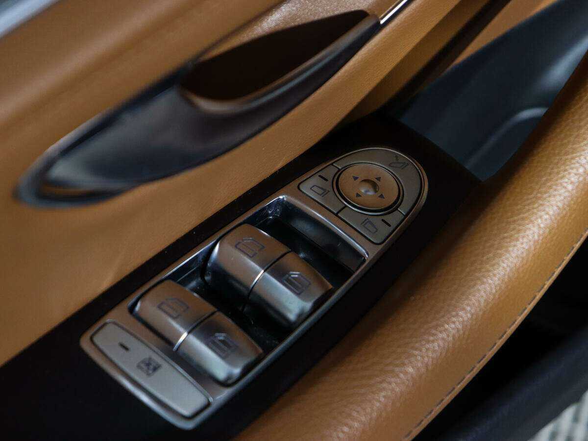 Купить Mercedes-Benz E-Класс с пробегом. Фото: #17