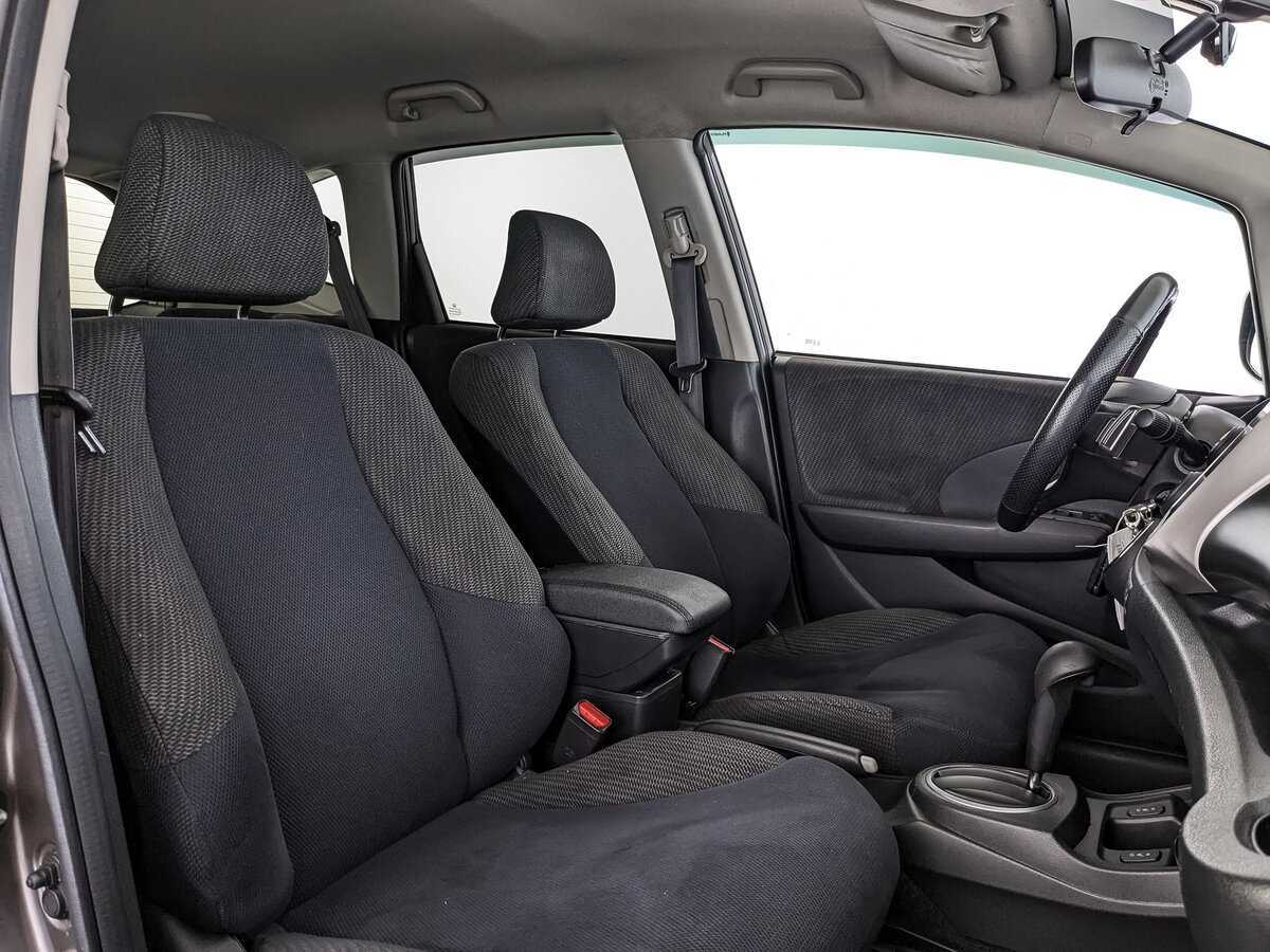 Купить Honda Jazz с пробегом. Фото: #18