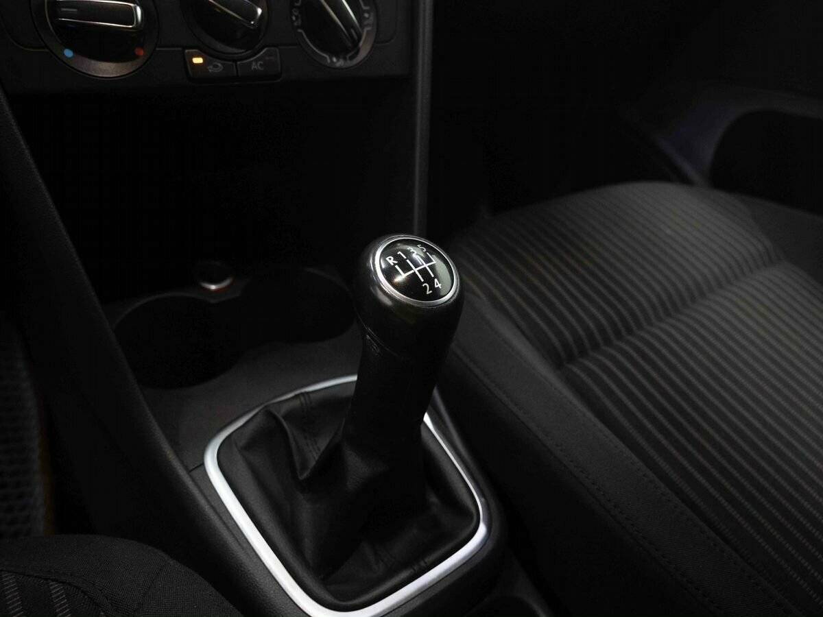 Купить Volkswagen Polo с пробегом. Фото: #16