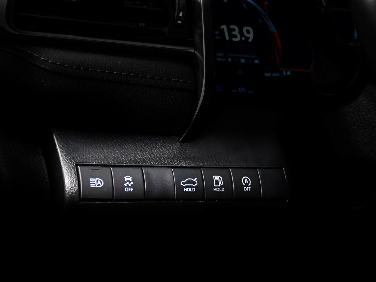 Купить Toyota Camry с пробегом. Фото: #13