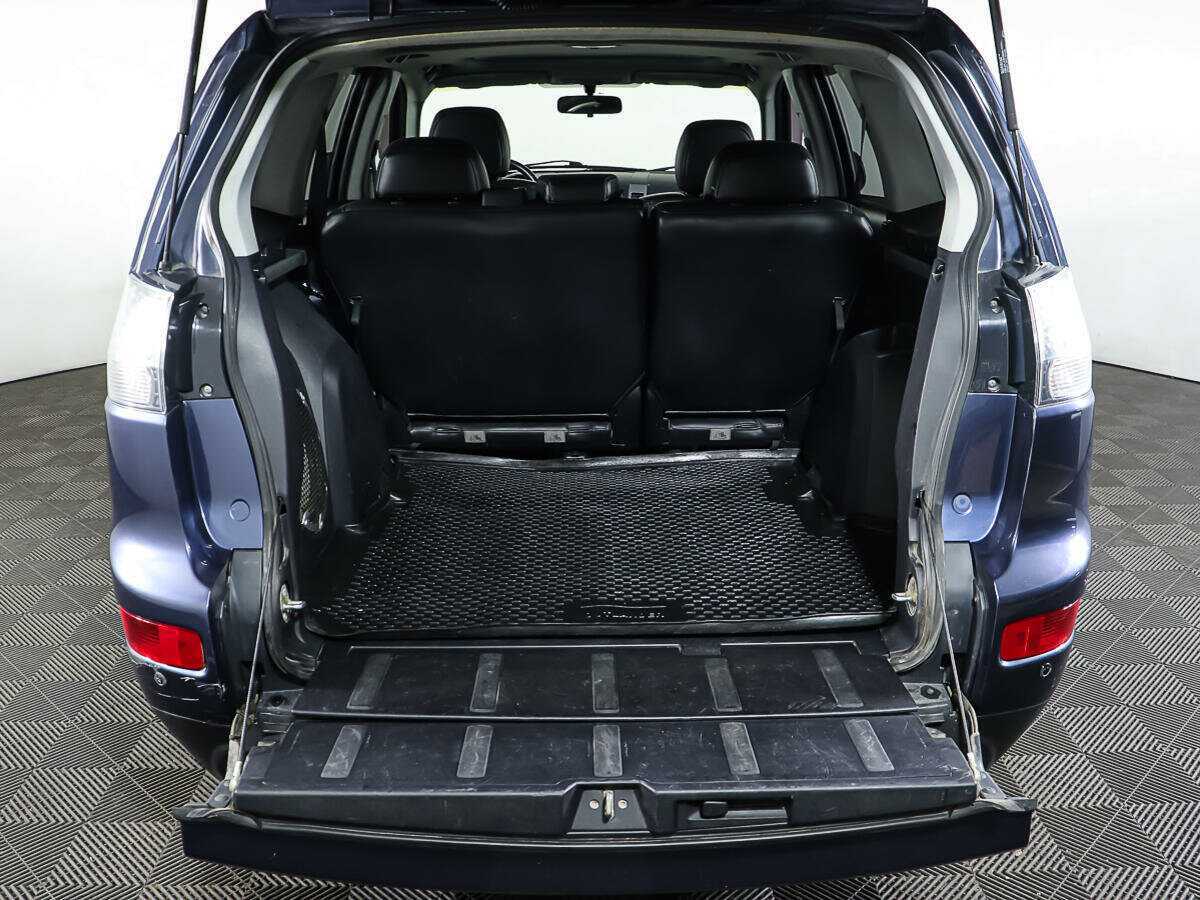 Купить Mitsubishi Outlander с пробегом. Фото: #8