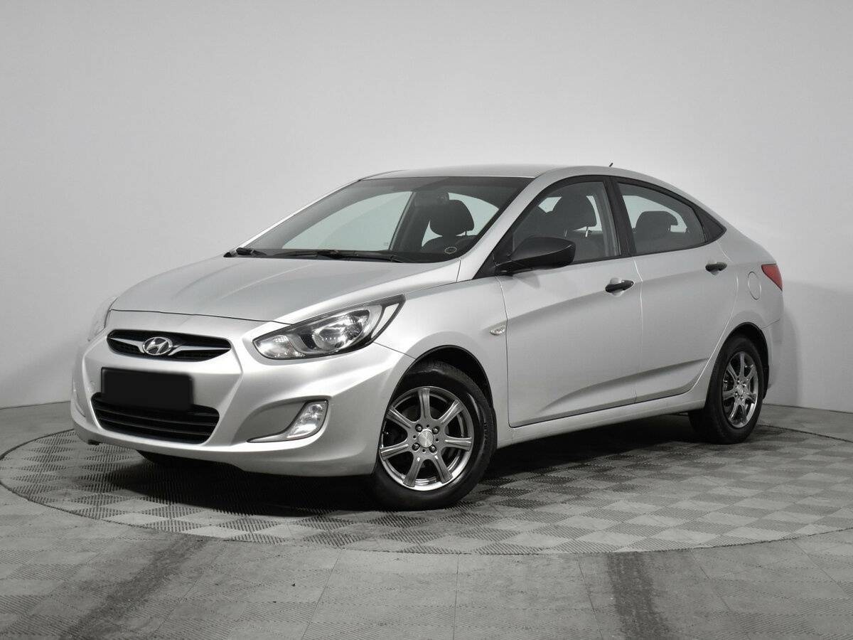 Купить Hyundai Solaris с пробегом. Фото: #0