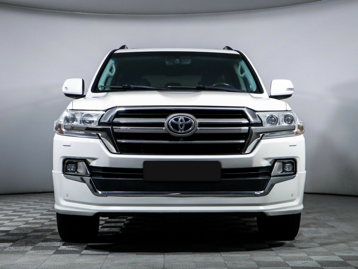 Купить Toyota Land Cruiser с пробегом. Фото: #1