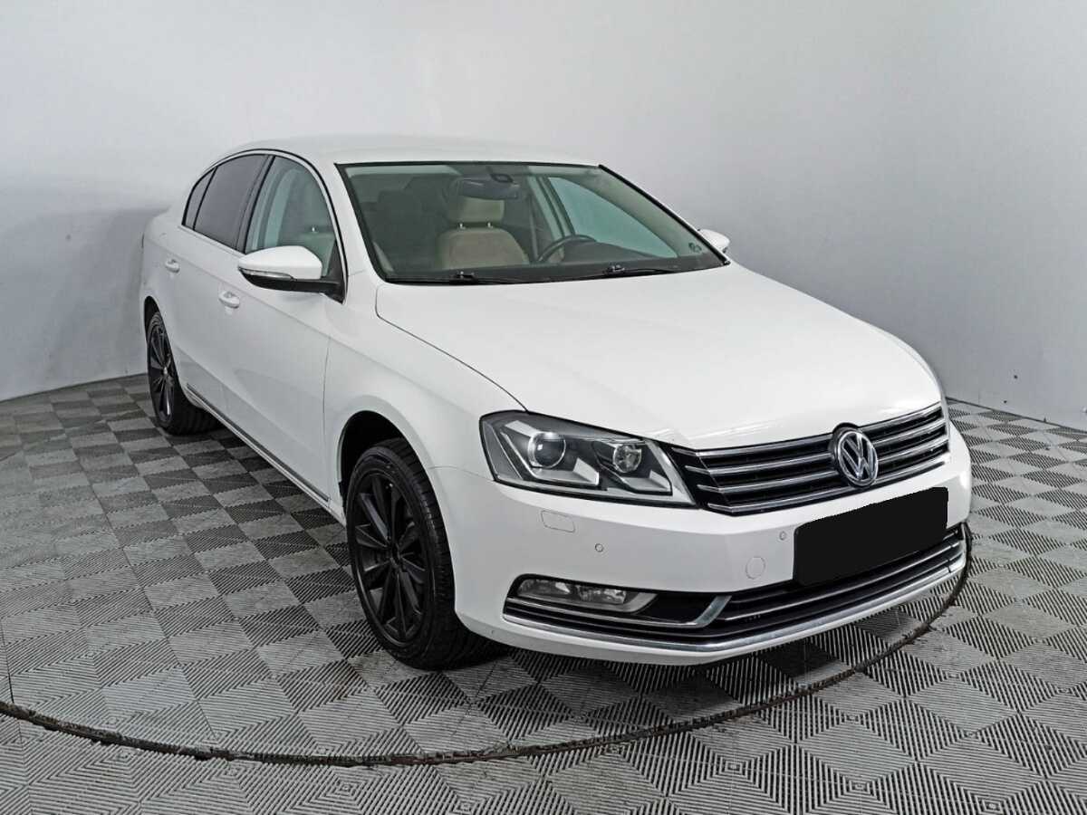 Купить Volkswagen Passat с пробегом. Фото: #2