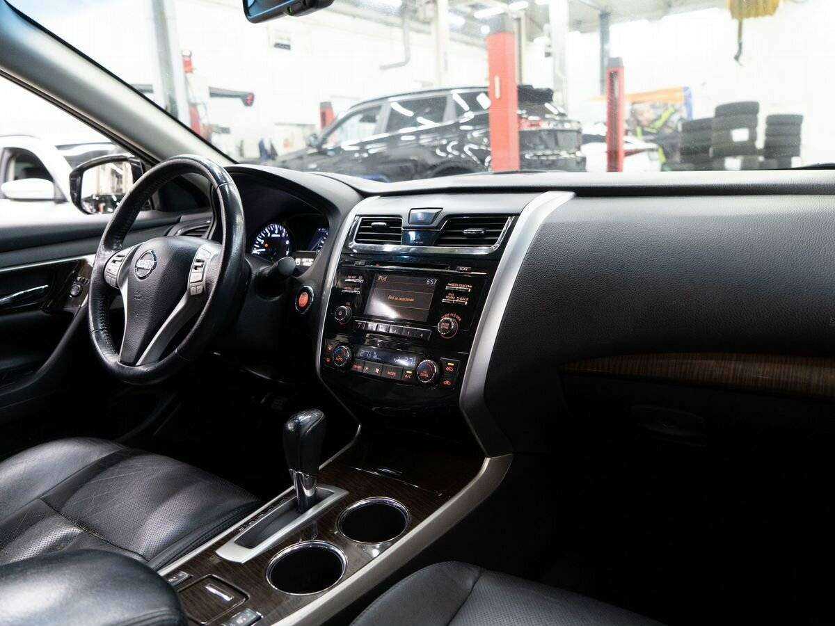 Купить Nissan Teana с пробегом. Фото: #15