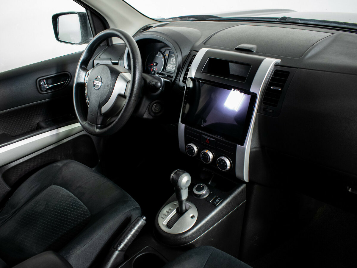 Купить Nissan X-Trail с пробегом. Фото: #9