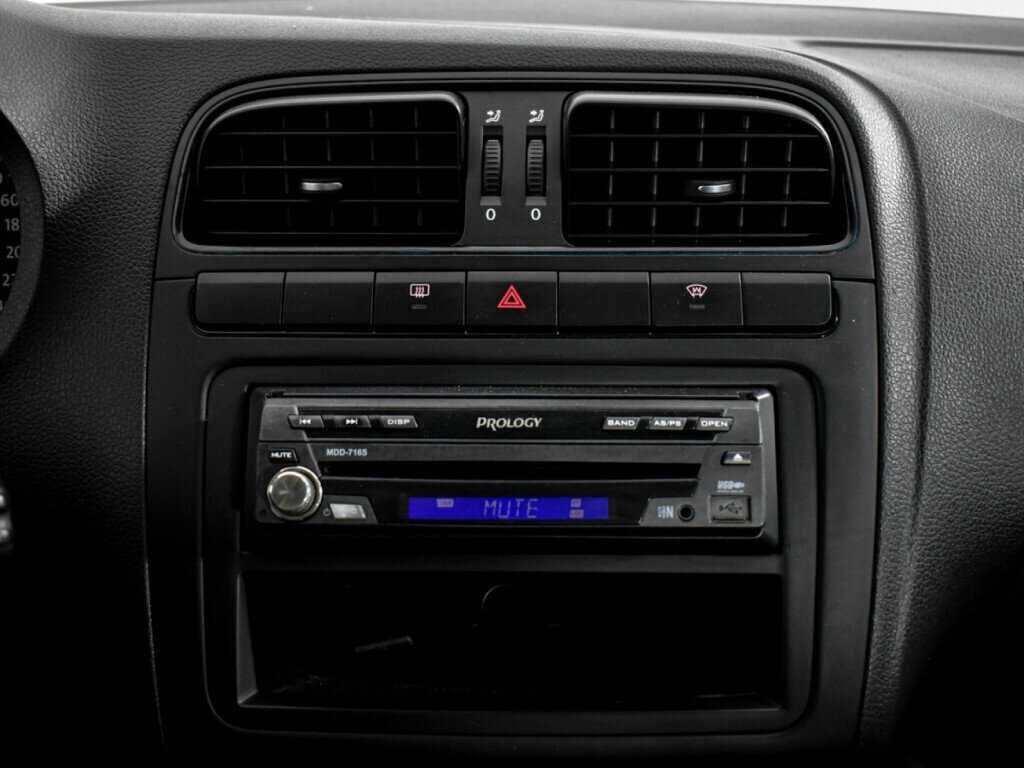 Купить Volkswagen Polo с пробегом. Фото: #12