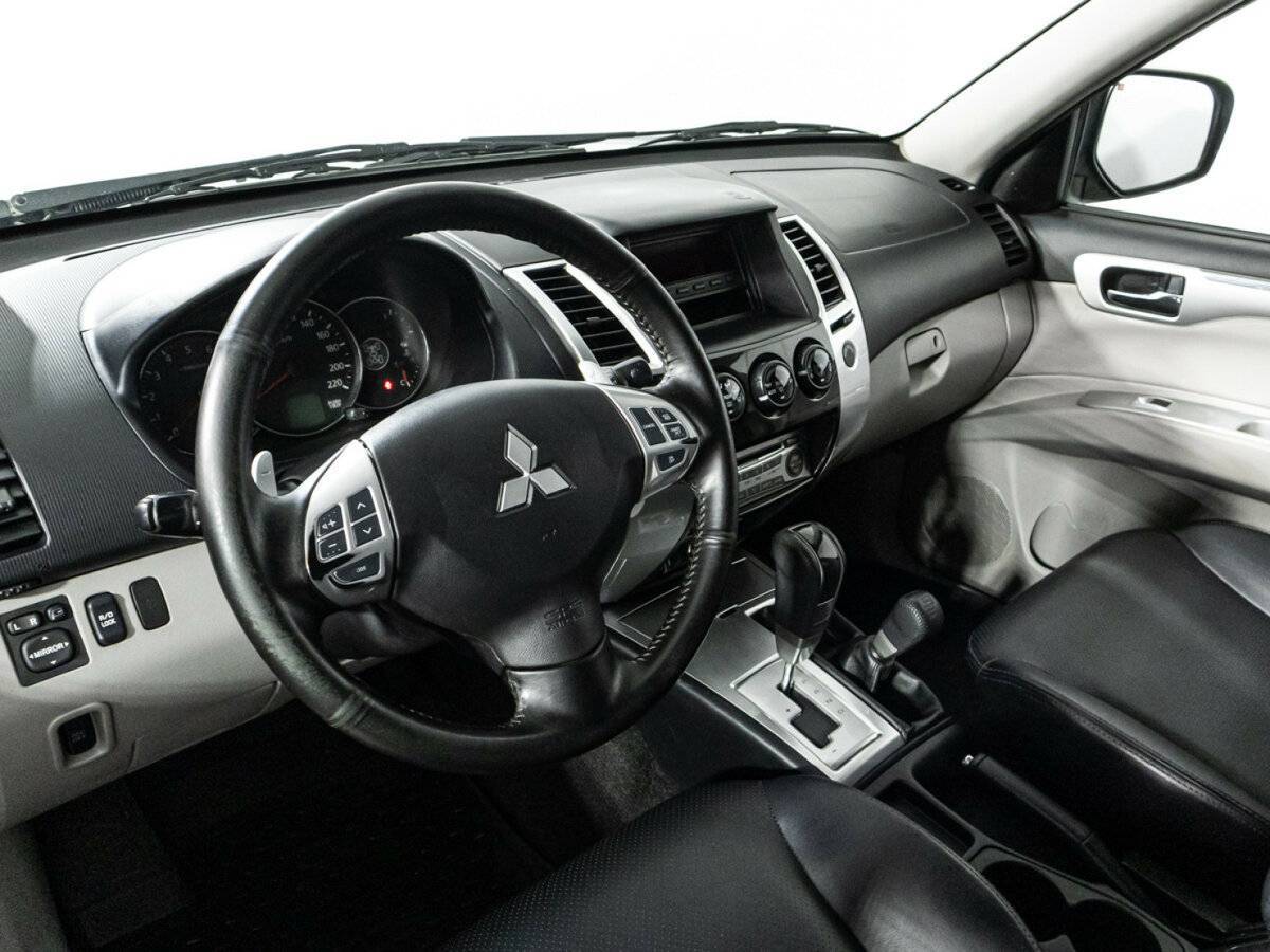 Купить Mitsubishi Pajero Sport с пробегом. Фото: #10
