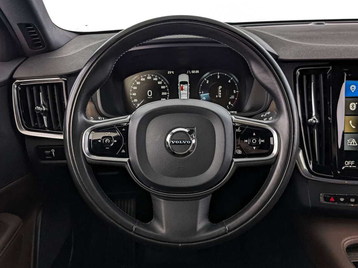 Купить Volvo V90 с пробегом. Фото: #17