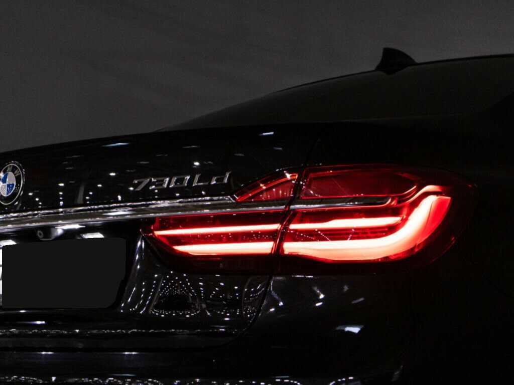 Купить BMW 7 серии с пробегом. Фото: #28