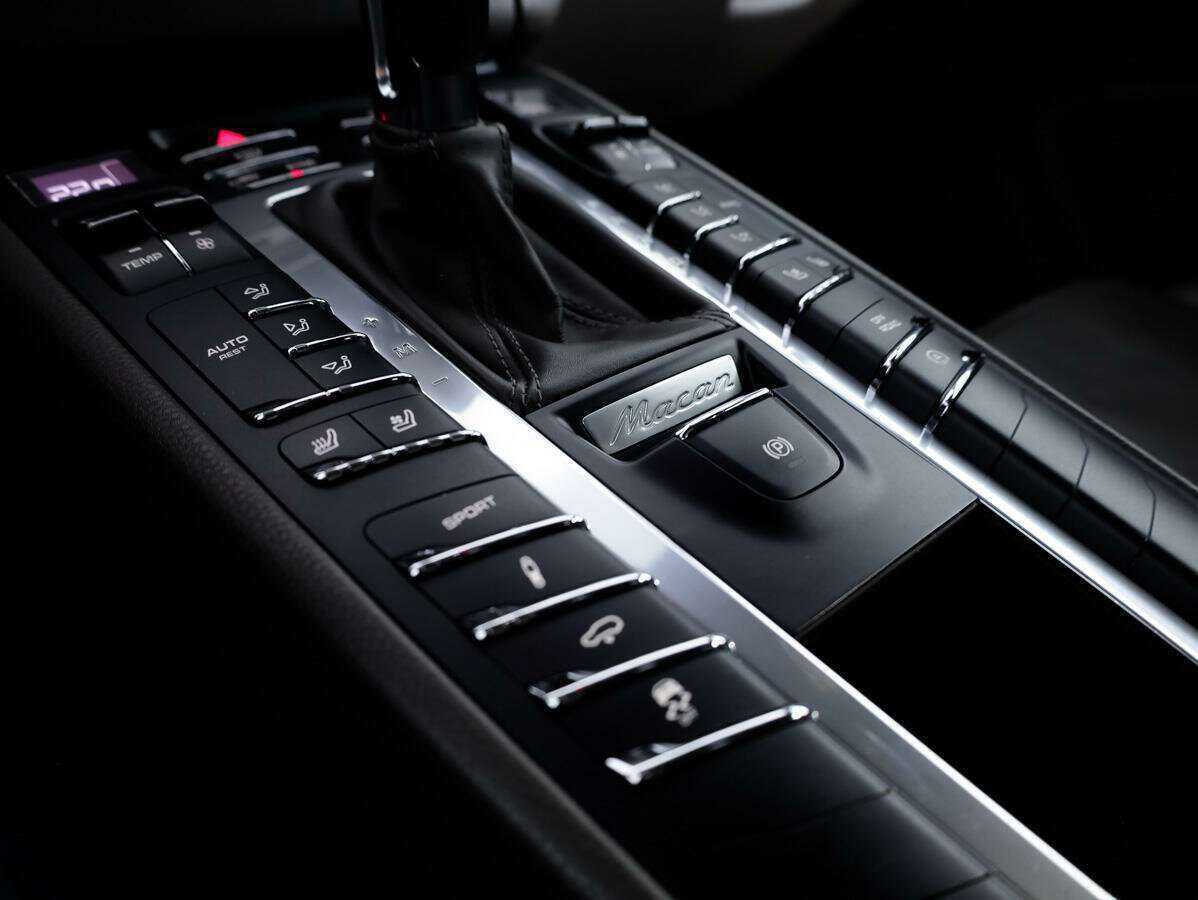 Купить Porsche Macan с пробегом. Фото: #23