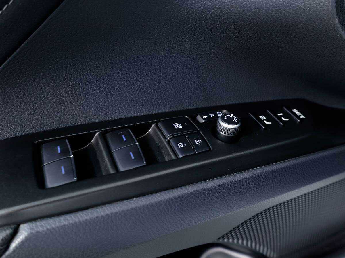 Купить Toyota Camry с пробегом. Фото: #16
