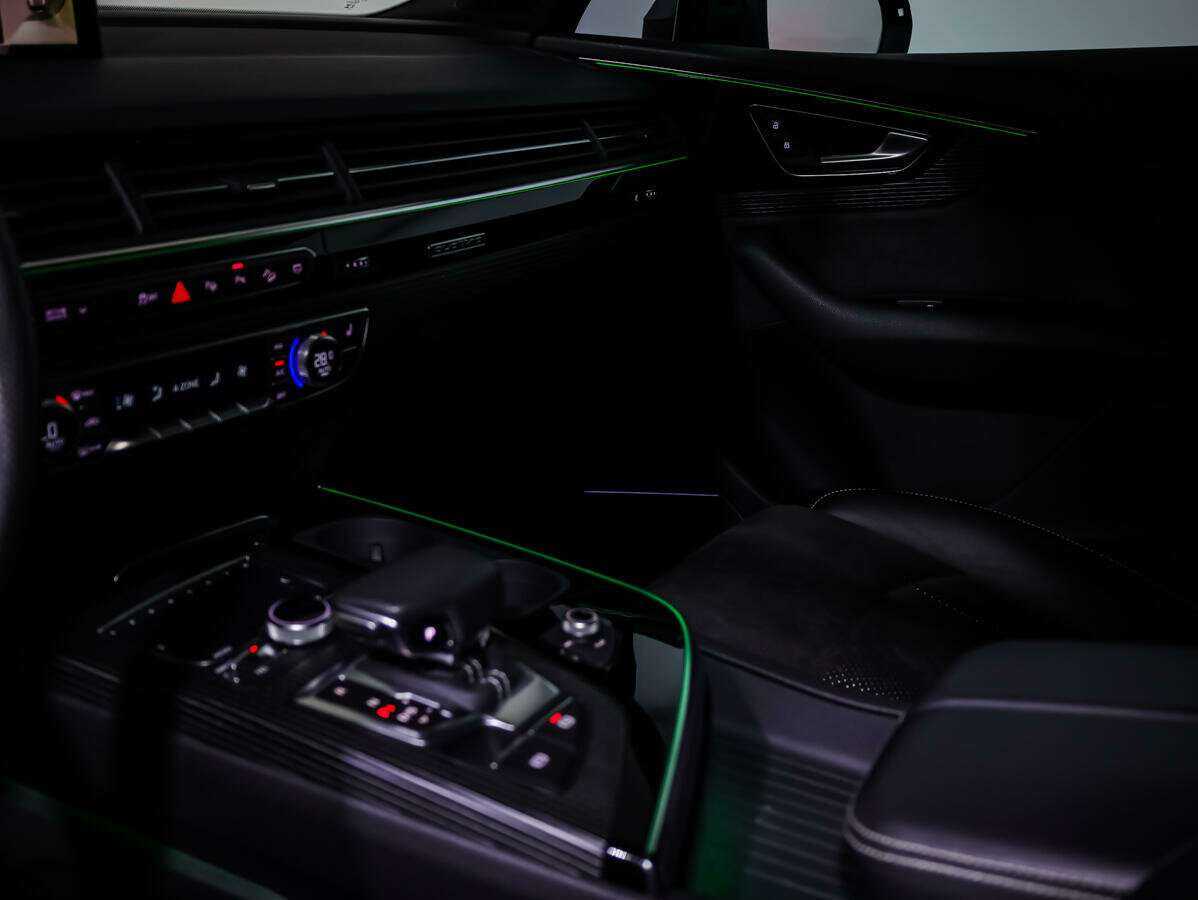 Купить Audi Q7 с пробегом. Фото: #19