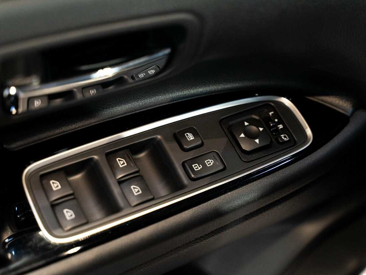 Купить Mitsubishi Outlander с пробегом. Фото: #16