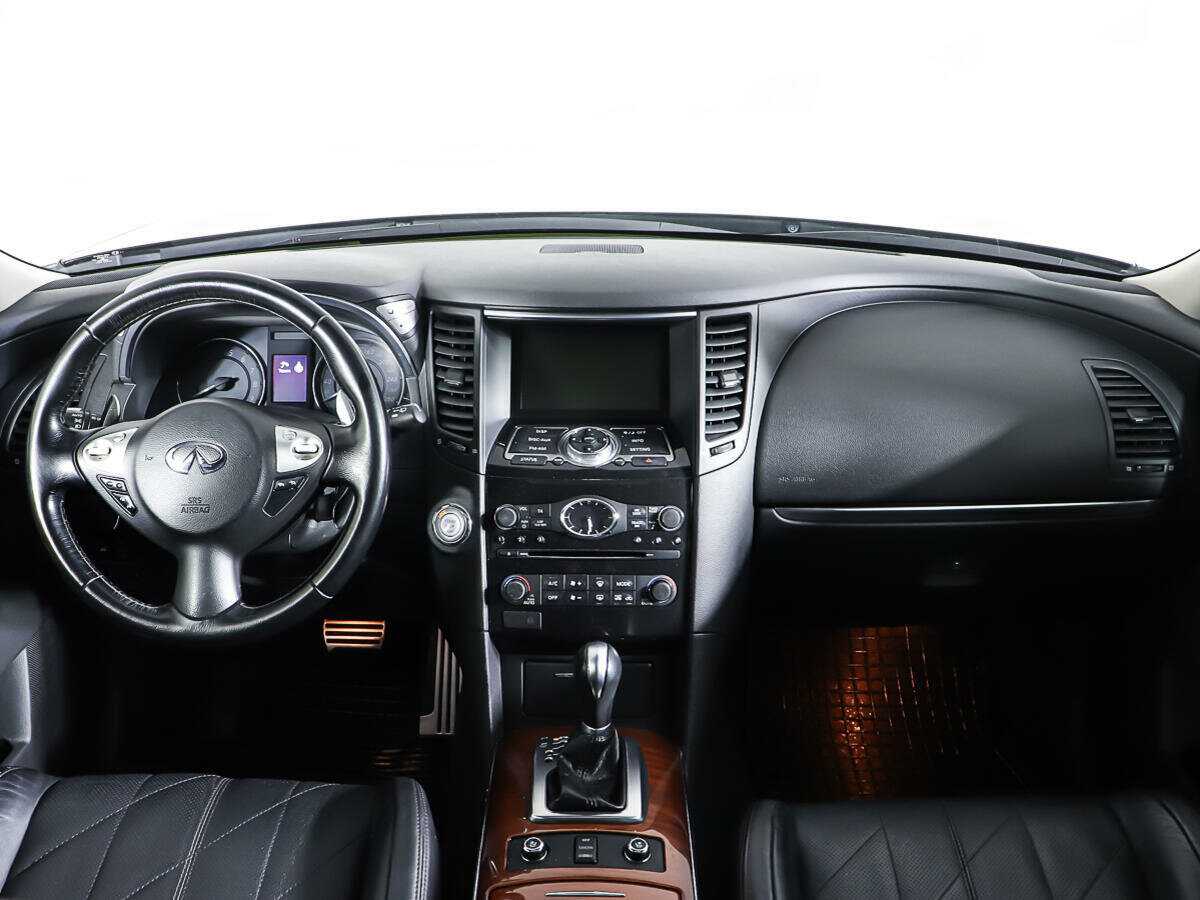 Купить Infiniti FX с пробегом. Фото: #10