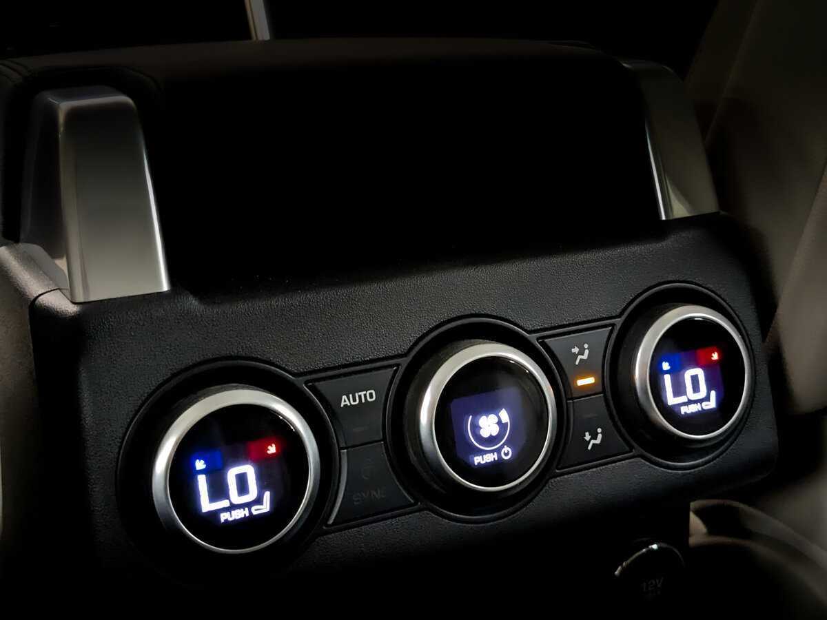 Купить Land Rover Discovery с пробегом. Фото: #29