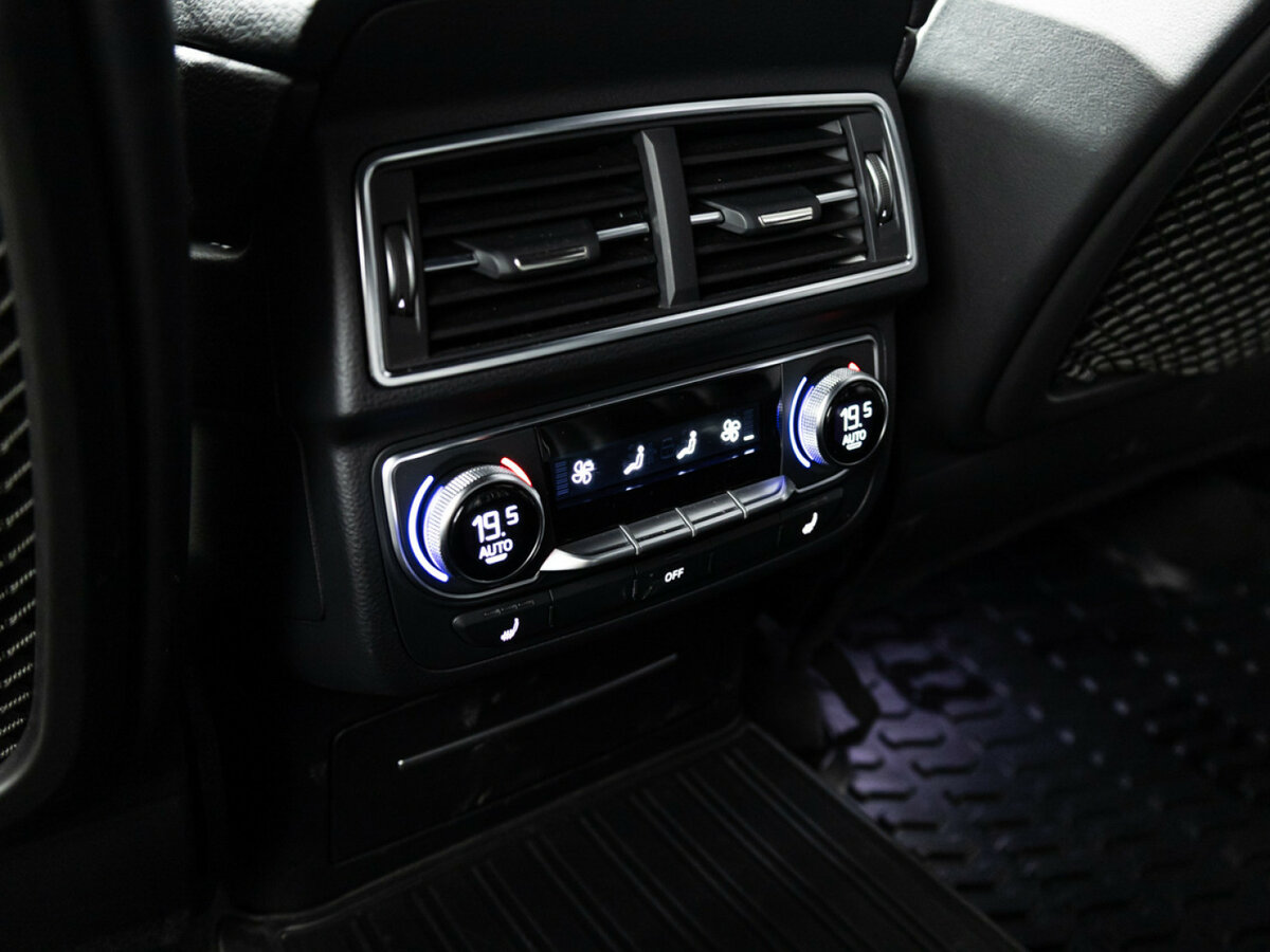 Купить Audi Q7 с пробегом. Фото: #21