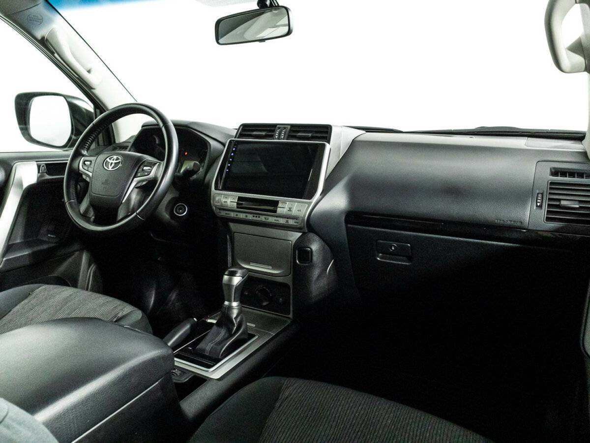 Купить Toyota Land Cruiser Prado с пробегом. Фото: #8