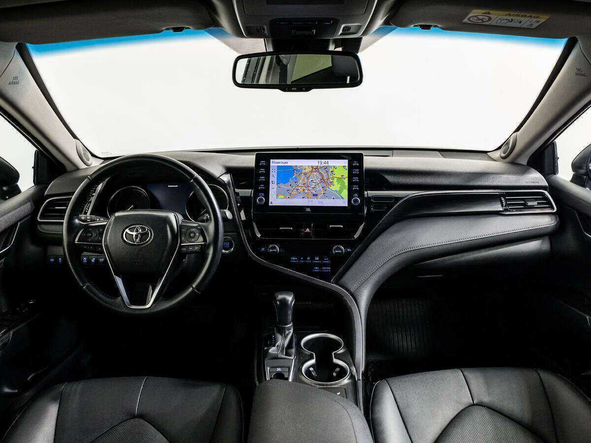 Купить Toyota Camry с пробегом. Фото: #10