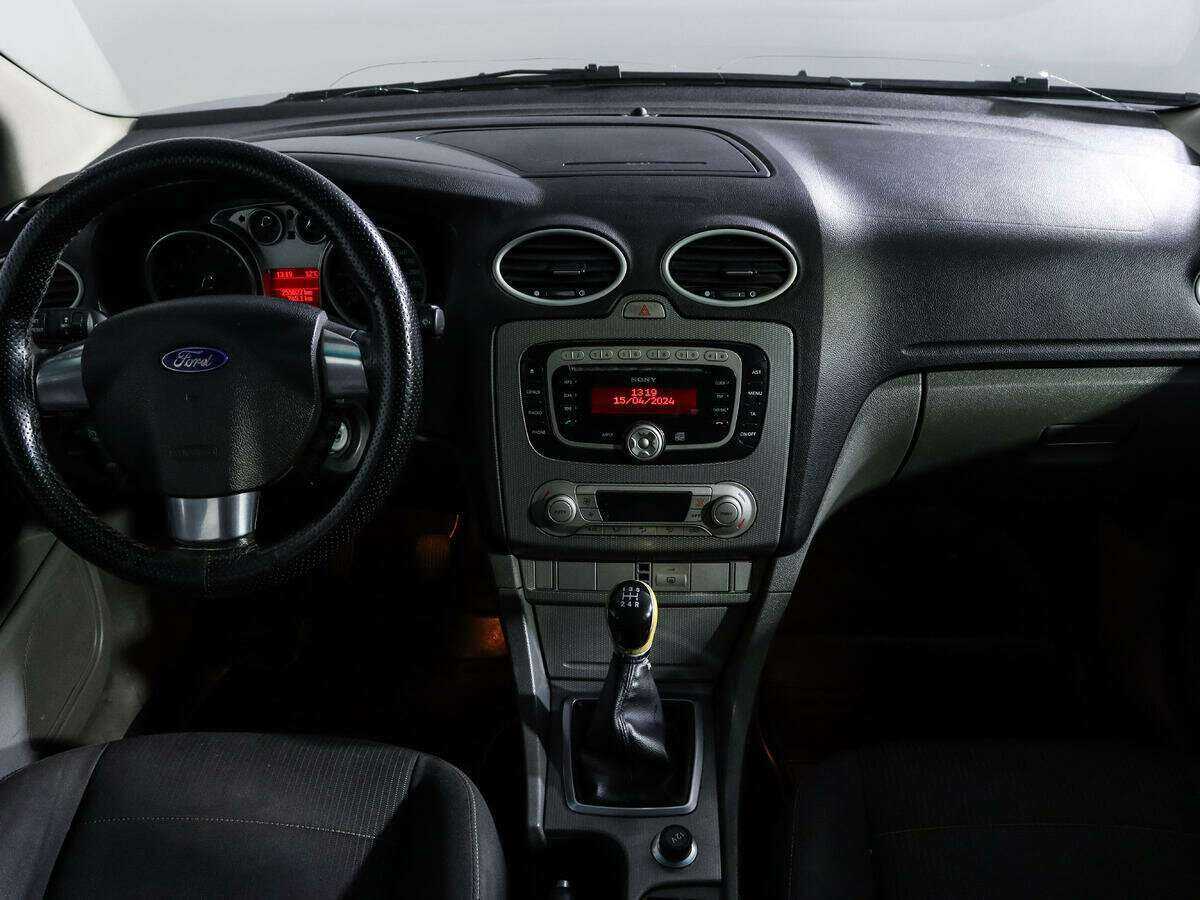 Купить Ford Focus с пробегом. Фото: #9