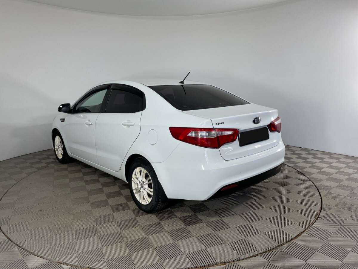 Купить Kia Rio с пробегом. Фото: #5