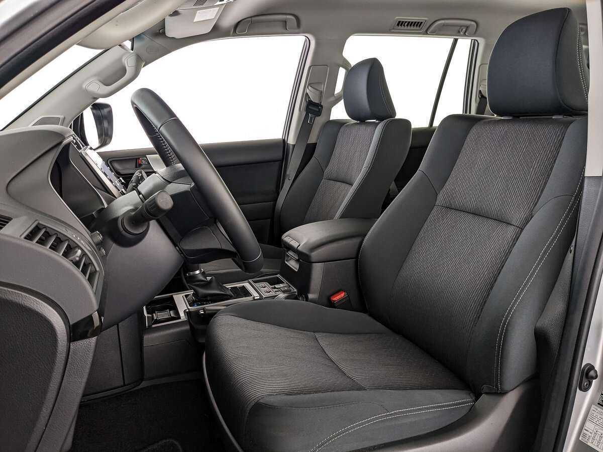 Купить Toyota Land Cruiser Prado с пробегом. Фото: #14