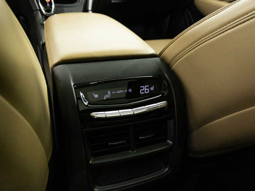 Купить Cadillac XT5 с пробегом. Фото: #27