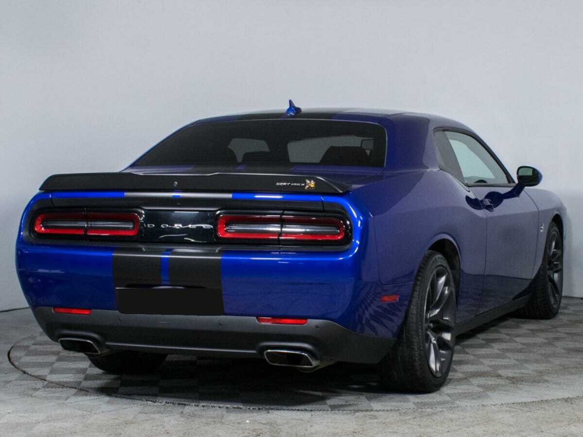 Купить Dodge Challenger с пробегом. Фото: #4